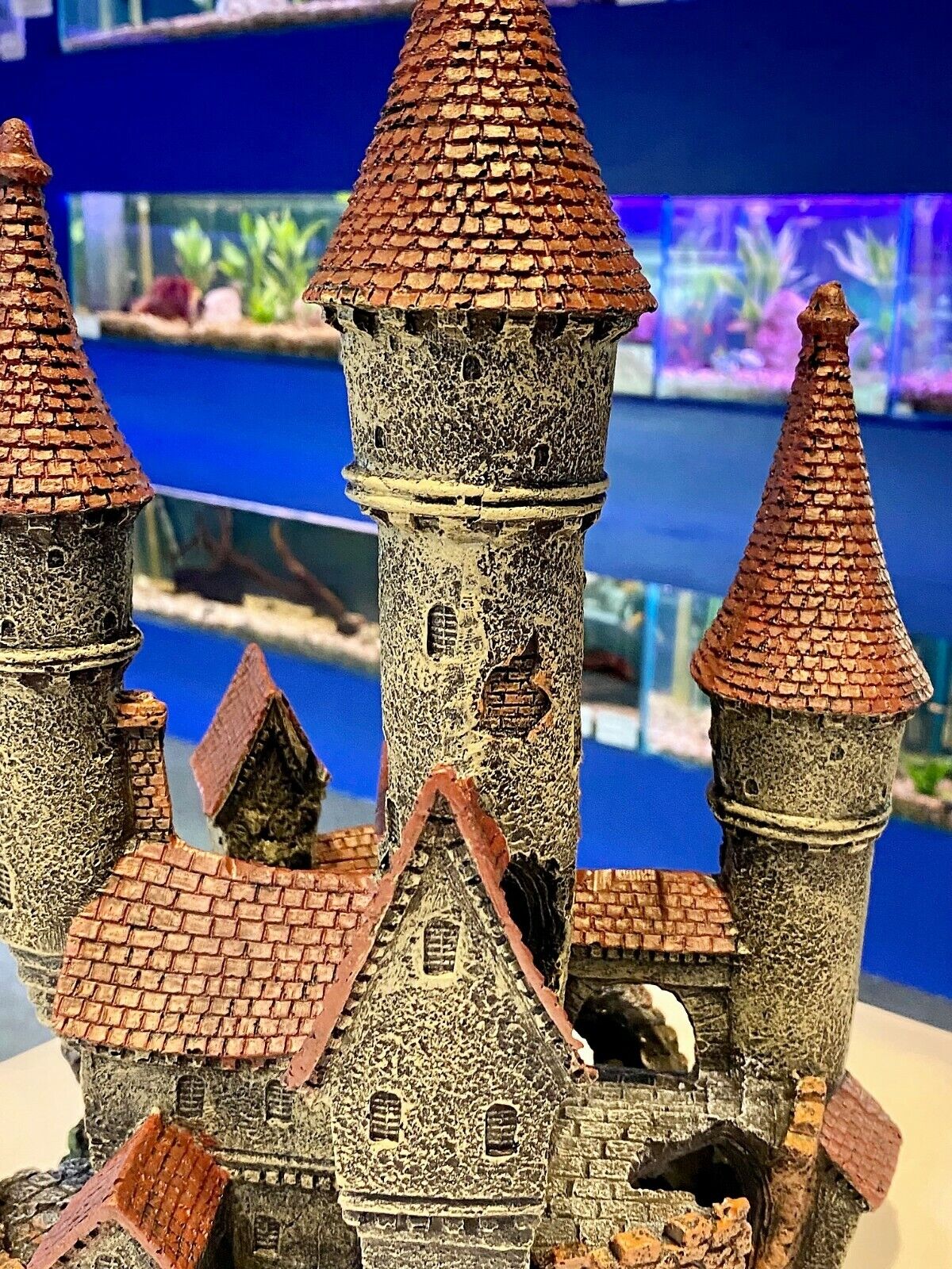 Betta Aquatic Ornament Large Castle (16cm x 15cm x 29cm) - Image 2